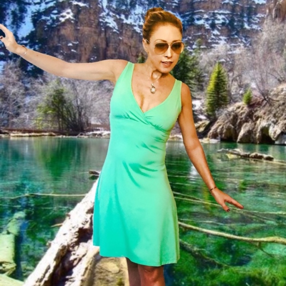 Patagonia V-Neck Outdoor Active Dress - Picture 1 of 8